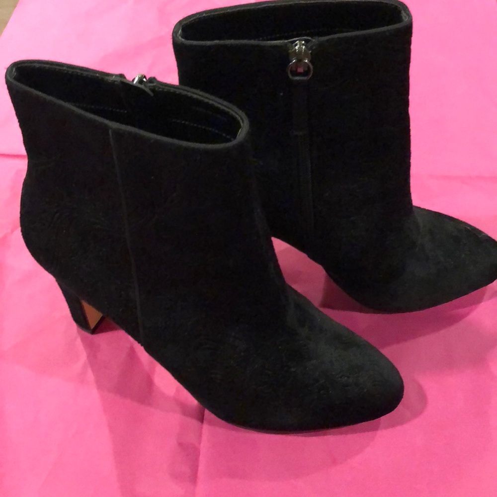 WHBM velvet Booties 8.5 Black